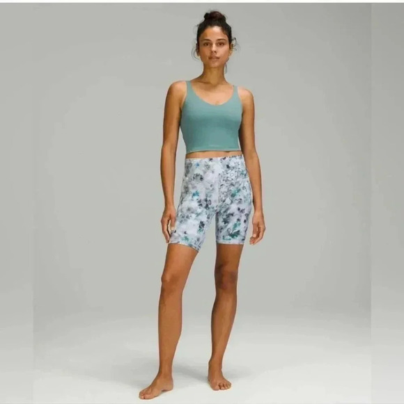 Lululemon Align 6in Biker Shorts in Kaleidofloral Multi Size 4 - Picture 7 of 7